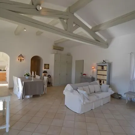 Le Val Villa
