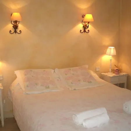 Le Val Villa
